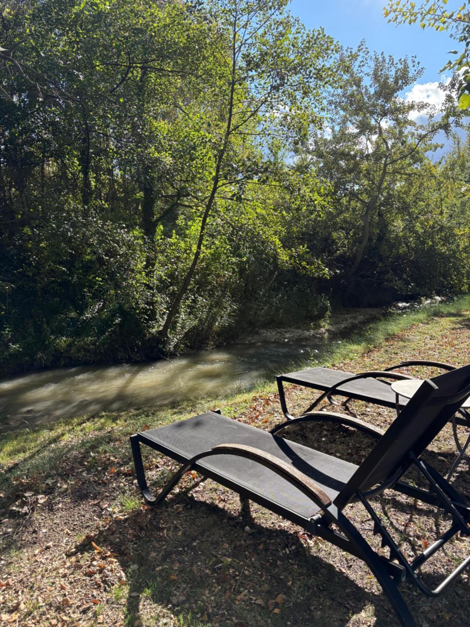 Le Petit Auzon Villa Мазан Екстериор снимка
